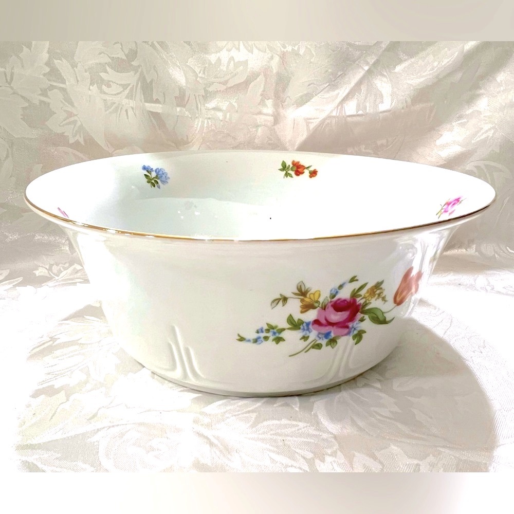 Vintage floral Serving bowl by JLMENAU. Made in Germany in Excellent condition.